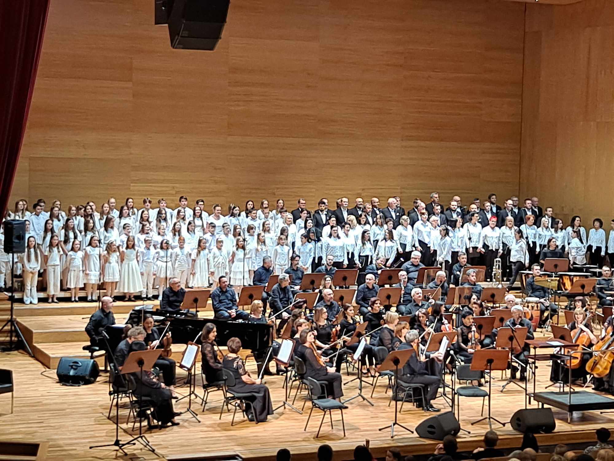 Received 745759000222629.Jpeg