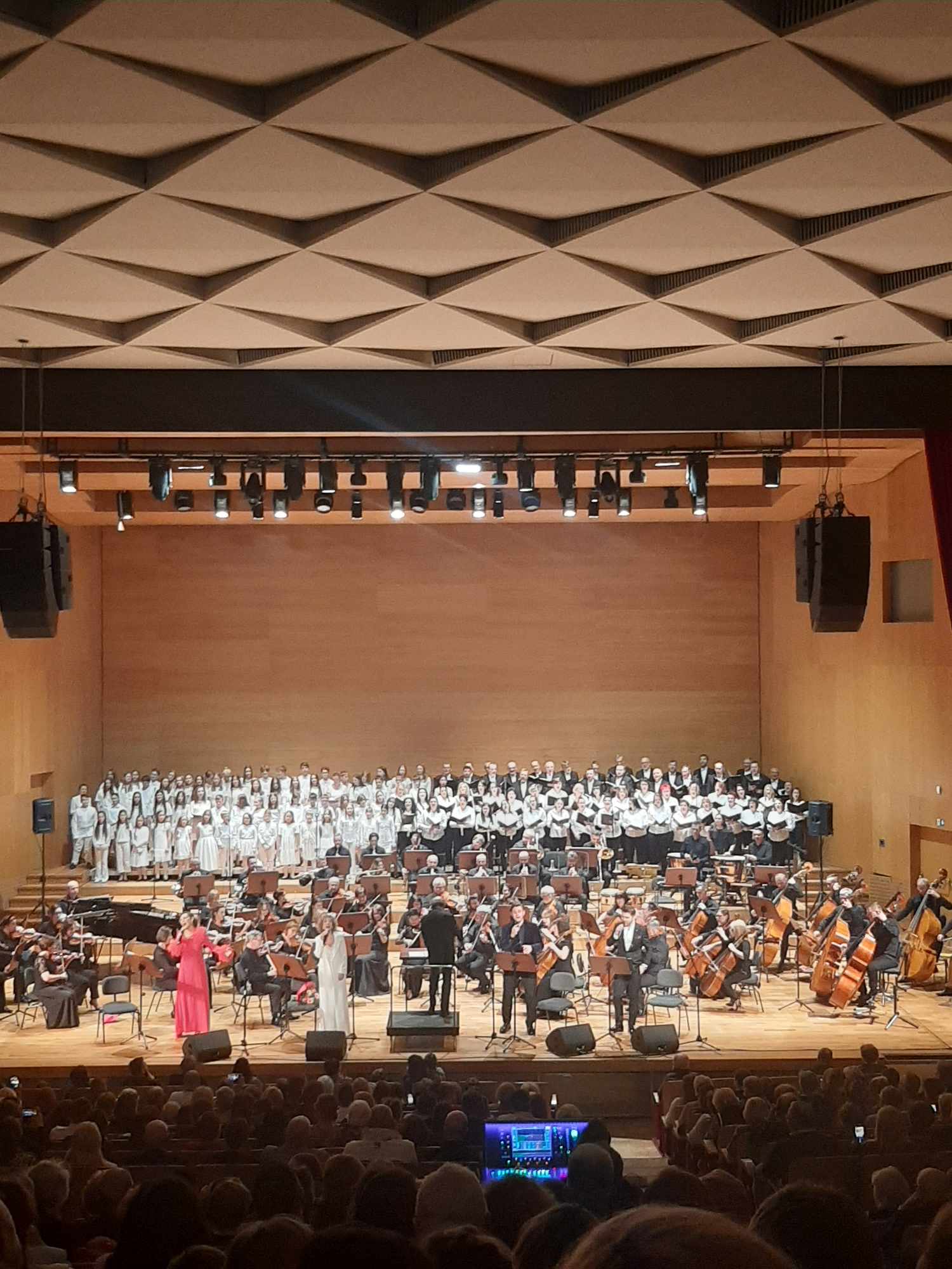 Received 1453000548651844.Jpeg