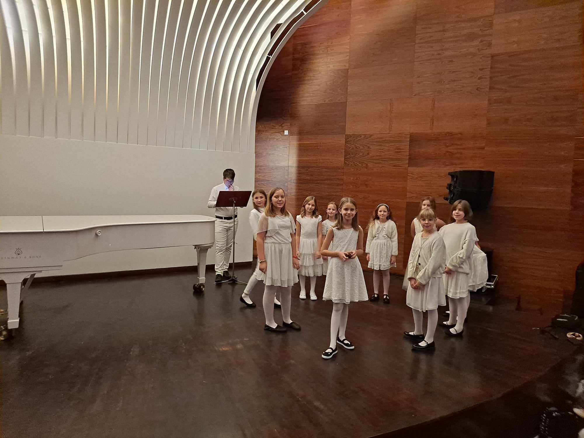 Received 1189410582032228.Jpeg